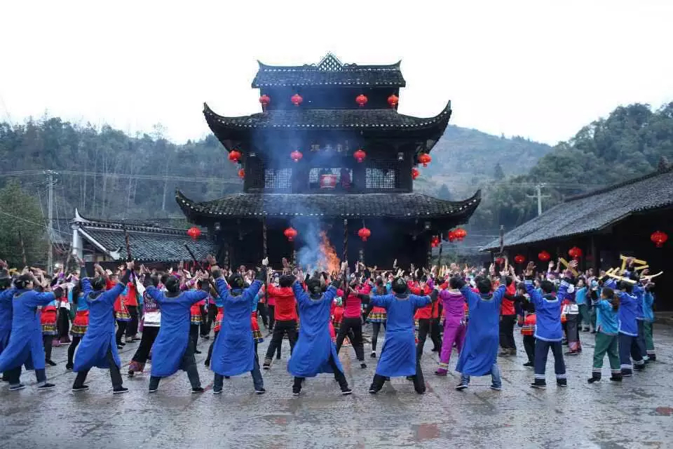 土家苗族习俗