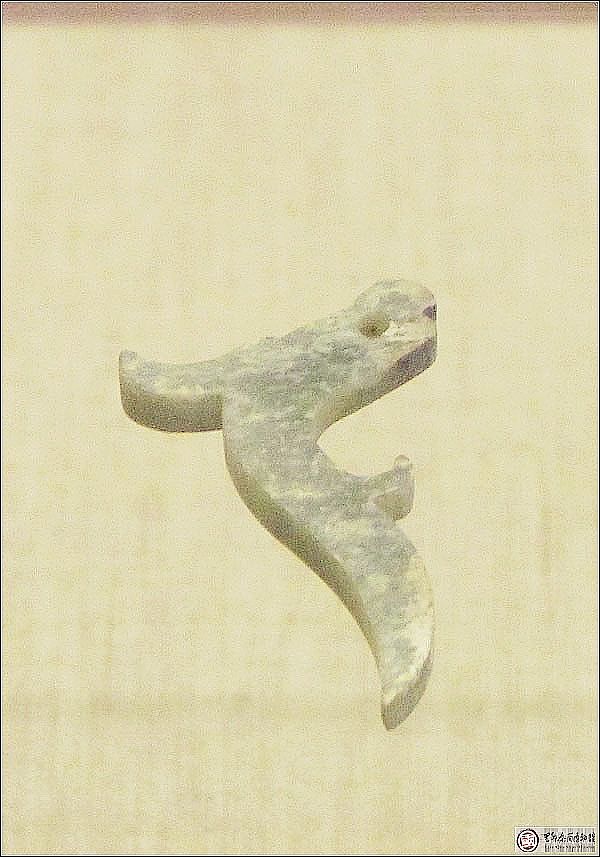 龙形玉觿